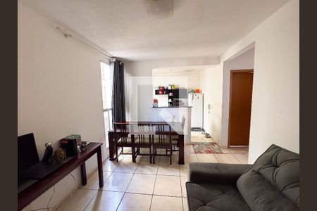 Sala de apartamento à venda com 2 quartos, 48m² em Califórnia, Contagem