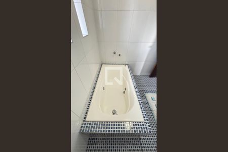 Banheiro da Suíte de casa à venda com 3 quartos, 260m² em Vila Curuçá, Santo André