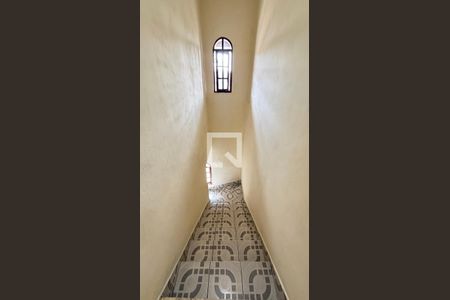 Escada de casa à venda com 3 quartos, 260m² em Vila Curuçá, Santo André