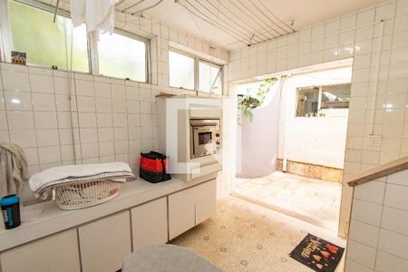 Área de serviço de casa à venda com 3 quartos, 250m² em Vila Mariana, São Paulo