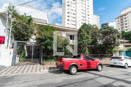 Fachada de casa à venda com 3 quartos, 250m² em Vila Mariana, São Paulo