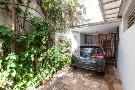 Garagem de casa à venda com 3 quartos, 250m² em Vila Mariana, São Paulo