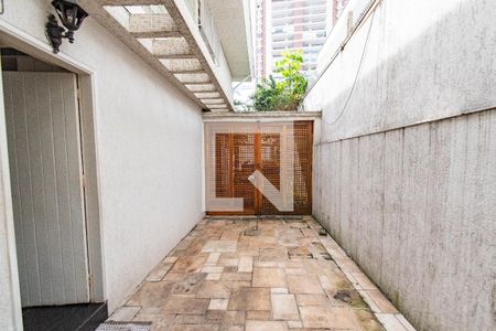 Quintal de casa à venda com 3 quartos, 250m² em Vila Mariana, São Paulo