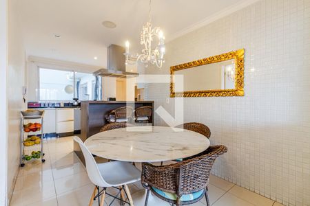 Cozinha de apartamento à venda com 4 quartos, 168m² em Sumarezinho, São Paulo