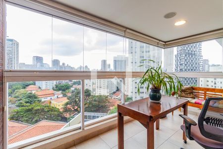 Varanda de apartamento para alugar com 4 quartos, 168m² em Sumarezinho, São Paulo