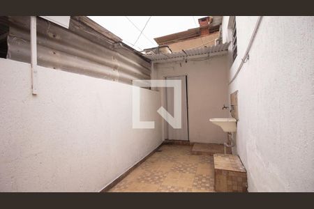 Casa para alugar com 100m², 2 quartos e sem vagaÁrea de Serviço