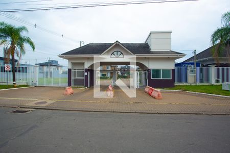 Casa de condomínio à venda com 210m², 4 quartos e 4 vagasFachada 