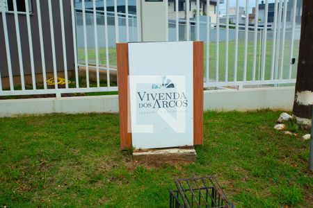 Casa de condomínio à venda com 210m², 4 quartos e 4 vagasFachada 