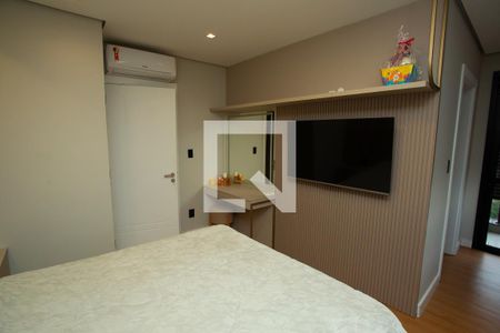 Casa de condomínio à venda com 210m², 4 quartos e 4 vagasSuíte 2