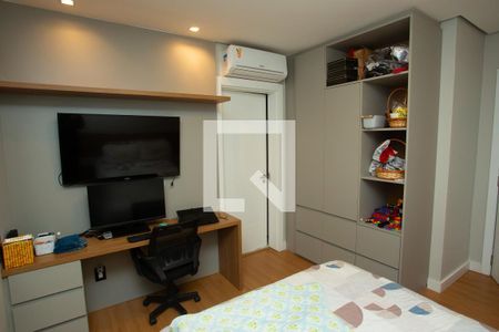 Casa de condomínio à venda com 210m², 4 quartos e 4 vagasSuíte 3