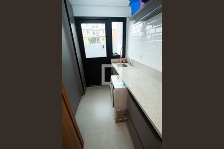 Casa de condomínio à venda com 210m², 4 quartos e 4 vagasÁrea de Serviço