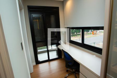 Casa de condomínio à venda com 210m², 4 quartos e 4 vagasSuíte 2