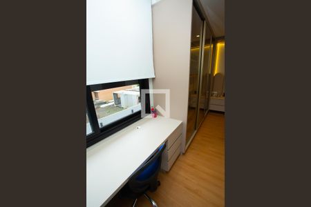 Casa de condomínio à venda com 210m², 4 quartos e 4 vagasSuíte 2