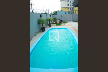 Casa de condomínio à venda com 210m², 4 quartos e 4 vagasPiscina