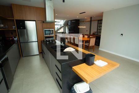 Casa de condomínio à venda com 210m², 4 quartos e 4 vagasCozinha