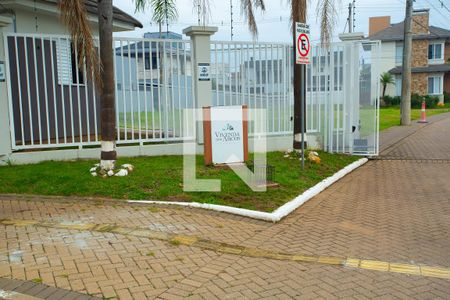 Casa de condomínio à venda com 210m², 4 quartos e 4 vagasFachada 