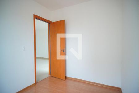 Quarto 2 de apartamento para alugar com 2 quartos, 35m² em Humaitá, Porto Alegre