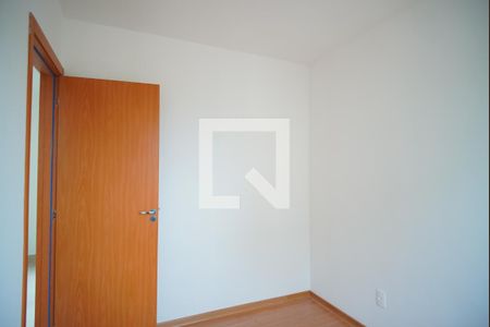 Quarto 2 de apartamento para alugar com 2 quartos, 35m² em Humaitá, Porto Alegre