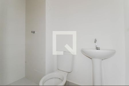 Banheiro de apartamento para alugar com 2 quartos, 35m² em Parque Novo Mundo, São Paulo