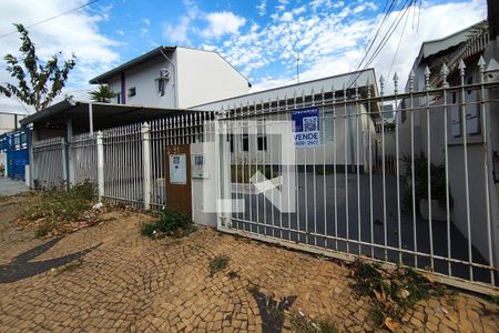 Placa de casa à venda com 3 quartos, 140m² em Jardim do Trevo, Campinas