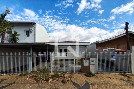 Fachada de casa à venda com 3 quartos, 140m² em Jardim do Trevo, Campinas