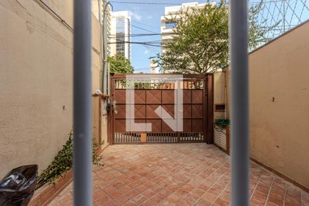 Garagem de casa para alugar com 3 quartos, 100m² em Vila Gertrudes, São Paulo
