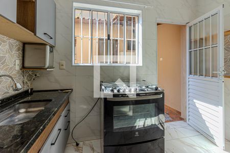 Cozinha de casa para alugar com 3 quartos, 100m² em Vila Gertrudes, São Paulo