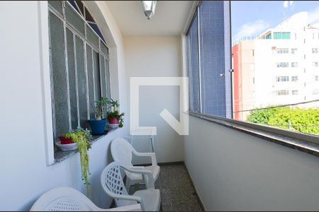 Varanda da sala de apartamento à venda com 3 quartos, 118m² em Sagrada Família, Belo Horizonte