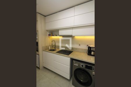 Cozinha e Área de Serviço de apartamento à venda com 2 quartos, 80m² em Partenon, Porto Alegre
