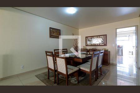 Casa à venda com 4 quartos, 344m² em Vila Dayse, São Bernardo do Campo