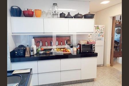 Apartamento à venda com 3 quartos, 280m² em Santa Lúcia, Belo Horizonte
