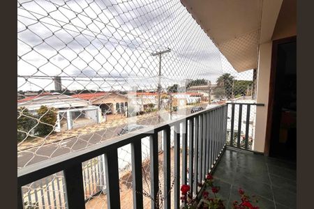 Varanda de casa à venda com 4 quartos, 264m² em Jardim Bom Retiro, Campinas