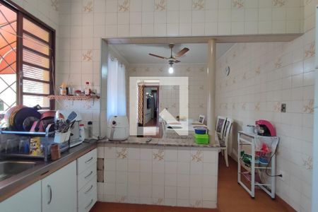 Cozinha de casa à venda com 4 quartos, 400m² em Jardim Proença, Campinas