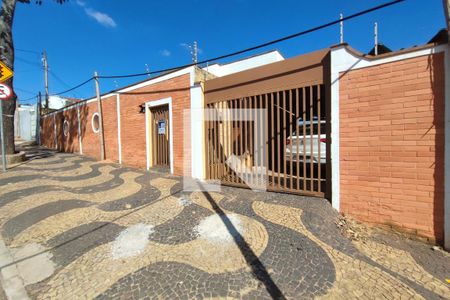 Fachada de casa à venda com 4 quartos, 400m² em Jardim Proença, Campinas