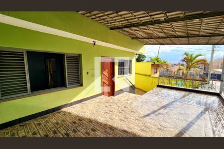 Garagem de casa à venda com 3 quartos, 280m² em Parque Brasilia, Jundiaí