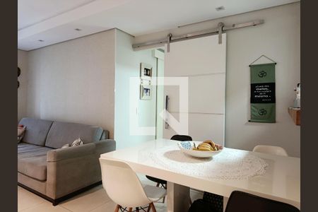 Sala de apartamento à venda com 2 quartos, 77m² em Vila Madalena, São Paulo