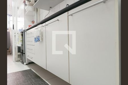 Cozinha de apartamento à venda com 2 quartos, 77m² em Vila Madalena, São Paulo