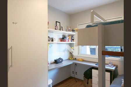 Quarto de apartamento à venda com 2 quartos, 77m² em Vila Madalena, São Paulo