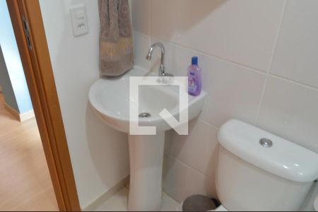 Banheiro de apartamento à venda com 2 quartos, 47m² em Taquara, Rio de Janeiro