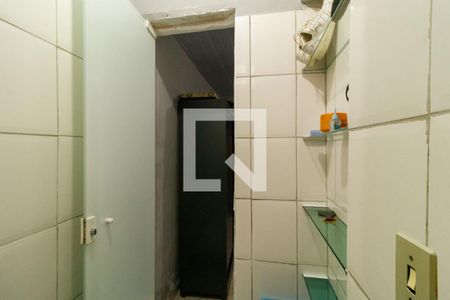 Banheiro da Suíte de casa à venda com 2 quartos, 180m² em Vila Nova Galvão, São Paulo