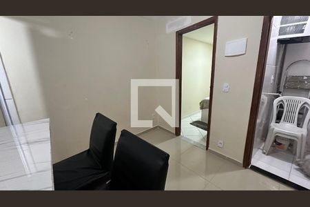 Sala de apartamento para alugar com 1 quarto, 46m² em Recreio dos Bandeirantes, Rio de Janeiro