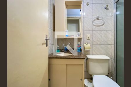 Banheiro de apartamento à venda com 3 quartos, 59m² em Caxingui, São Paulo
