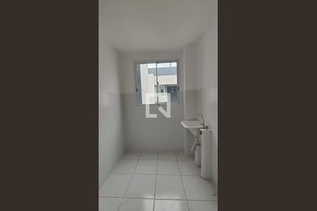 Área de Serviço de apartamento para alugar com 3 quartos, 60m² em Colonial, Contagem