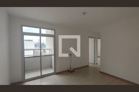 Sala de apartamento à venda com 3 quartos, 70m² em Colonial, Contagem