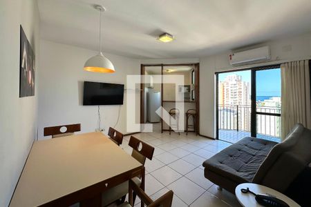 Sala de apartamento para alugar com 1 quarto, 80m² em Copacabana, Rio de Janeiro
