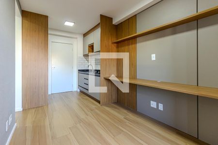 Sala/Cozinha de apartamento à venda com 2 quartos, 37m² em Jardim São Luís, São Paulo