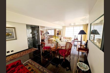 Apartamento à venda com 4 quartos, 472m² em Moema, São Paulo