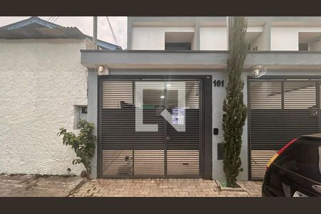 Fachada de casa à venda com 3 quartos, 140m² em Jardim Juá, São Paulo