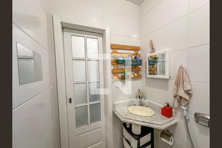 Banheiro  de kitnet/studio para alugar com 1 quarto, 25m² em Lapa, Rio de Janeiro