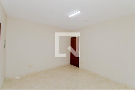 Quarto 1 de casa para alugar com 2 quartos, 190m² em Jardim Presidente Dutra, Guarulhos